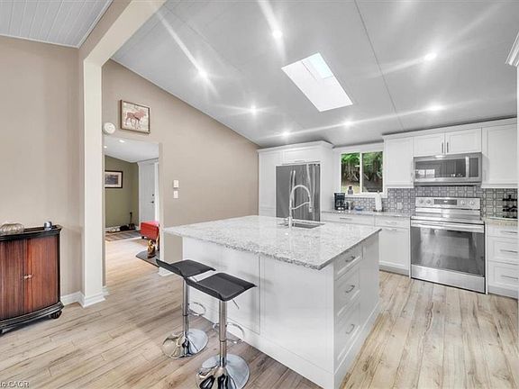 5th image of 1017 Rays Ln