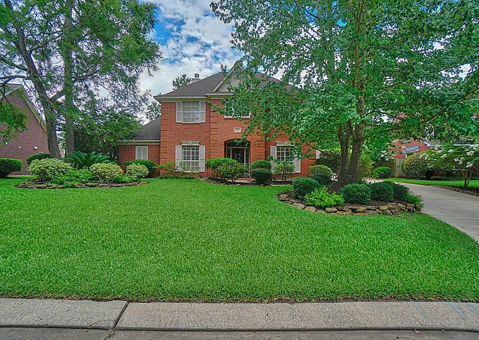 Welcome home to 14 Feather Branch.