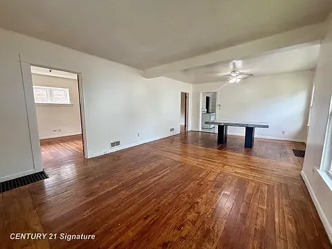 1425 Stephens St — Photo 3