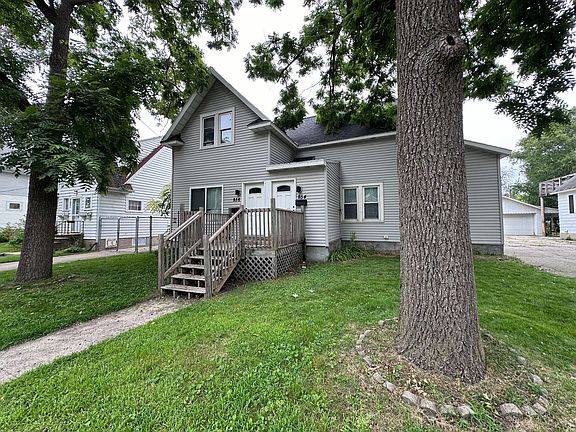 2nd image of 854-856 Kellogg St #854