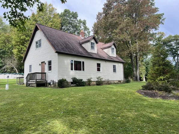 2205 Horsecreek Rd, Oil City, PA 16301