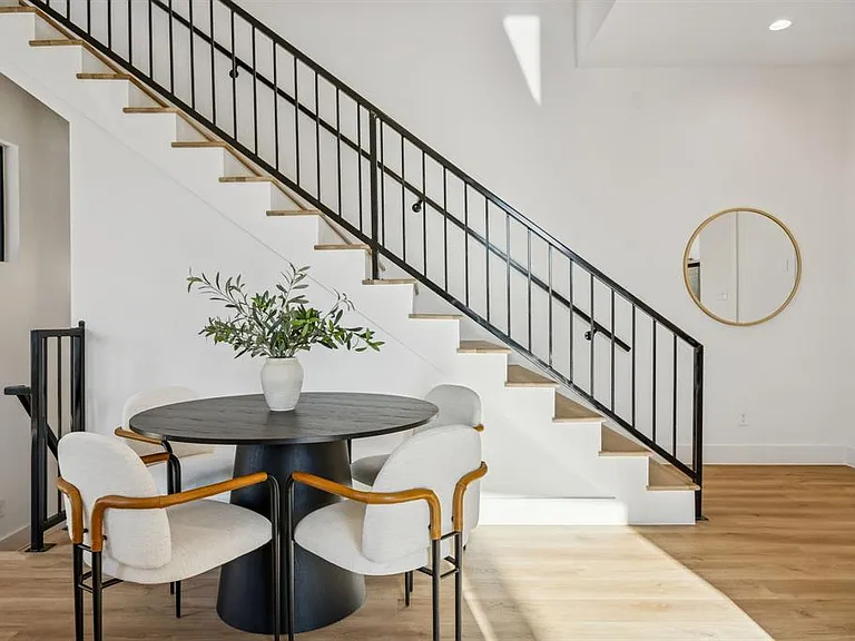 2151 Mail Ave #103 — Photo 3