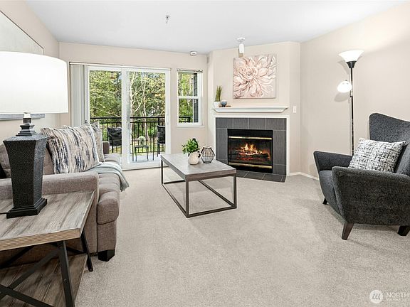 4th image of 250 NW Dogwood Street #C201