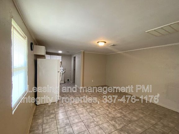 3rd image of 318 Auburn Dr #A