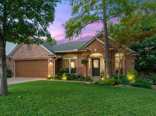 8013 Doe Meadow Dr, Austin, TX 78749