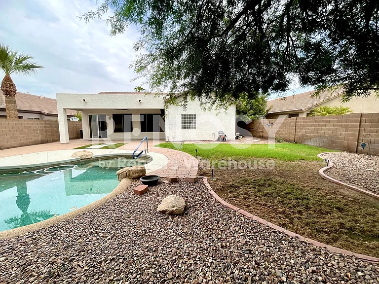 637 W Citrus Way — Photo 4