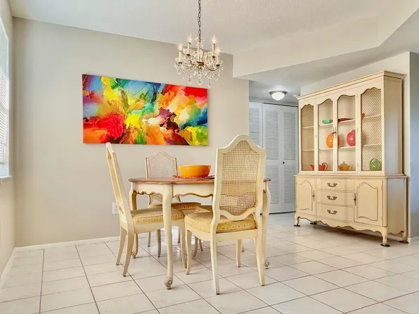 4401 NW 41st Street #104, Lauderdale Lakes, FL 33319