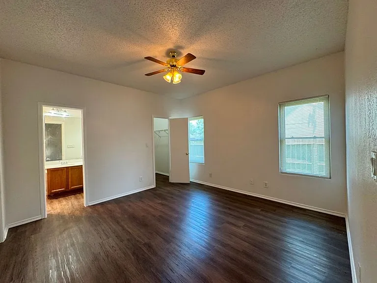 16404 Edgemere Dr — Photo 16