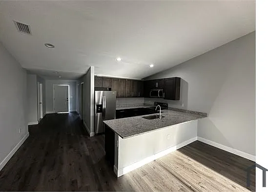3 bed, 1600 sqft, $1,750 — Photo 3
