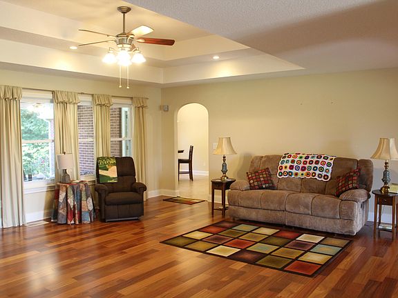 5th image of 1095 Ottoma Dr