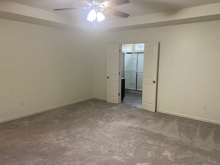 2630 Sheek Rd — Photo 12