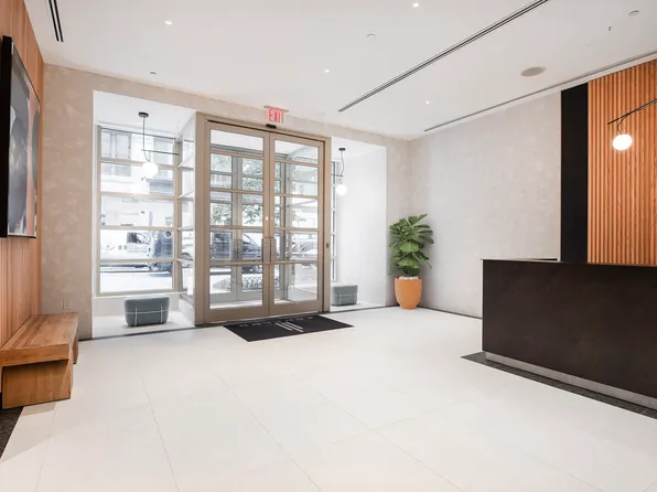 37 West 21st Street image 8 of 14