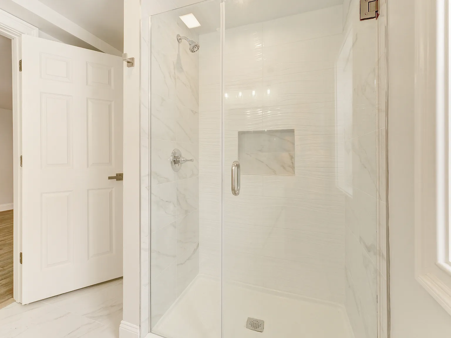 2 bed, $2,495 — Photo 1