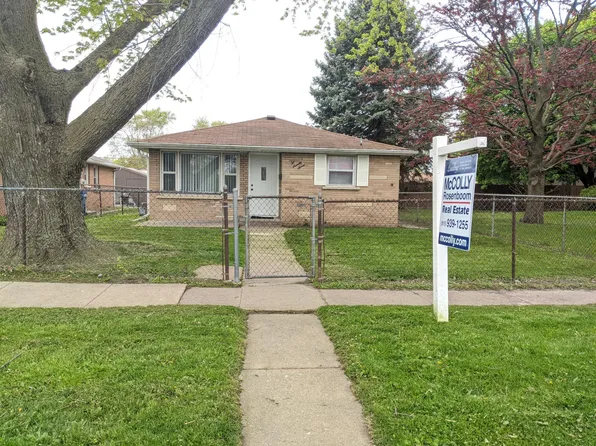277 N La Salle Ave, Bradley, IL 60915