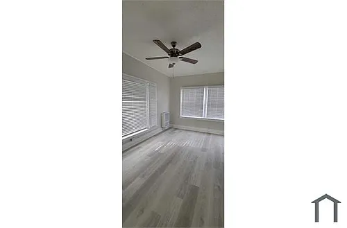 527 W 46th St #201 Photo 1