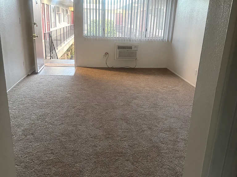 Continental Etiwanda Apartments — Photo 7