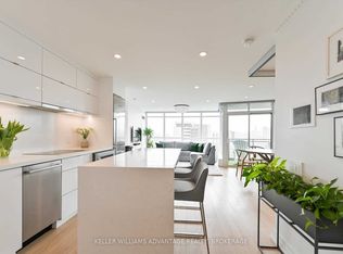 1048 Broadview Ave #1802, Toronto, ON M4K2B8