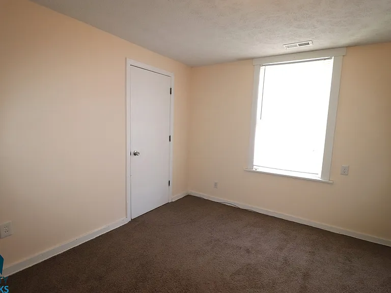926 South 14th Street — Photo 9
