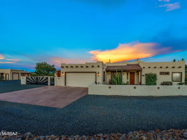 3650 W Calle Tres, Green Valley, AZ 85622