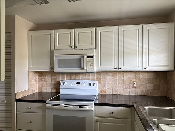 3rd image of 1100 Ponce De Leon Cir #304