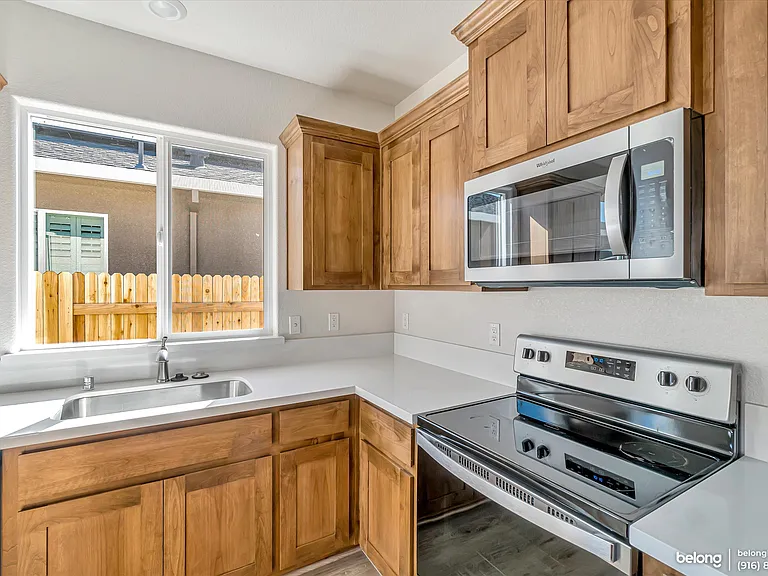4764 Crawford Pkwy — Photo 9