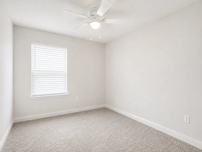 1665 Caleigh Ct — Photo 15