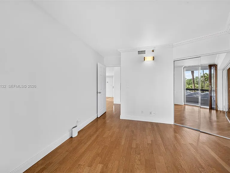3600 Mystic Pointe Dr #310 — Photo 22