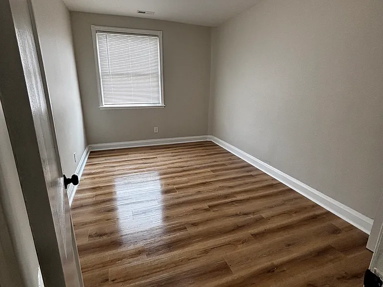 1555 Northwick Rd #1 — Photo 14