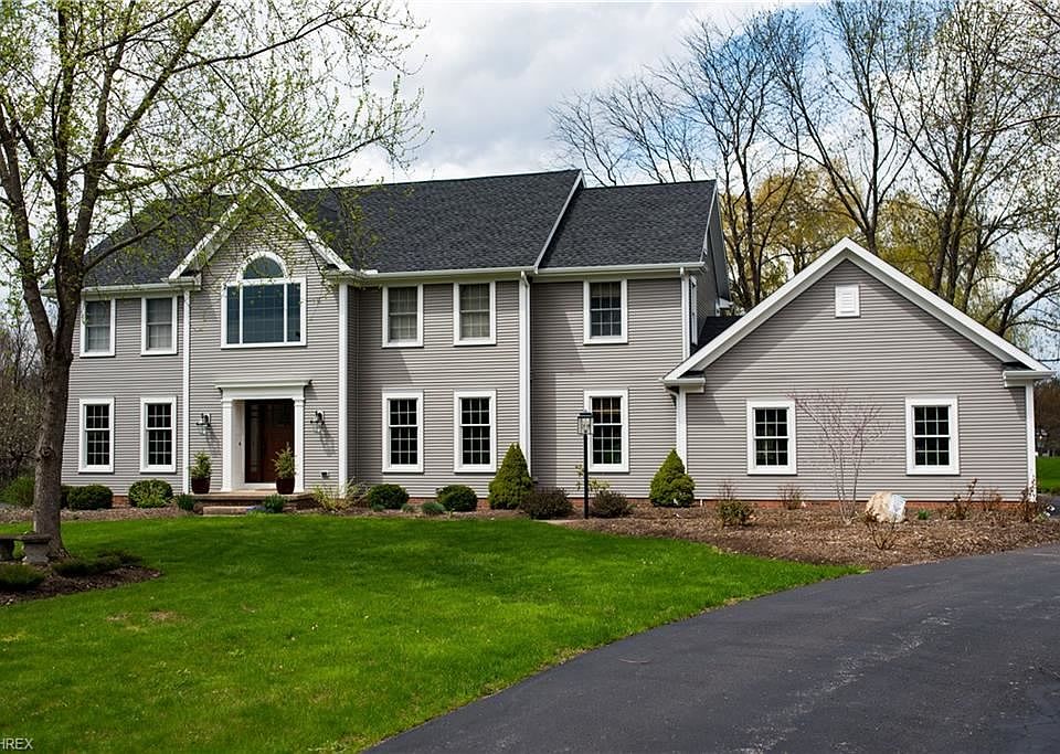 1st image of 25 Annandale Dr
