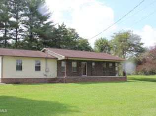 139 Hickory St, Bean Station, TN 37708