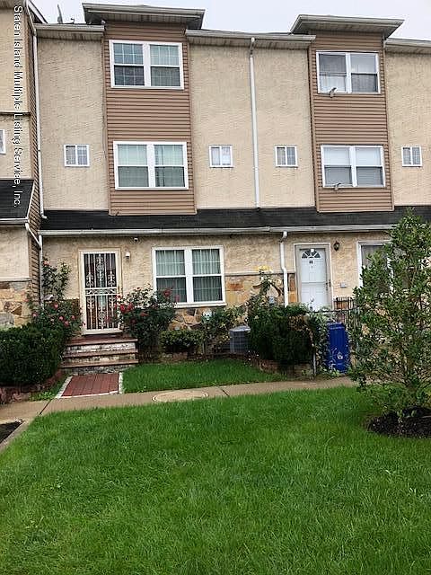 1st image of 44 Skyline Dr