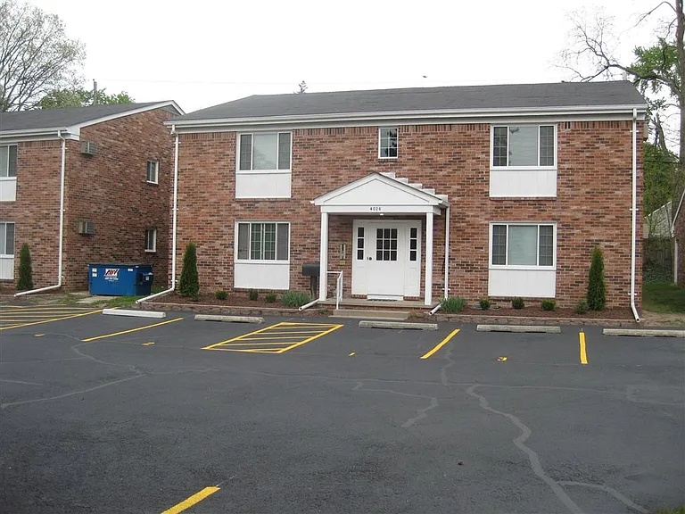 4026 Elmhurst Rd #2 — Photo 2