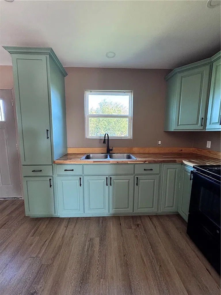 3246 Meadow Ln — Photo 4