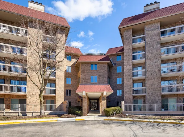 1280 Rudolph Rd APT 4M, Northbrook, IL 60062
