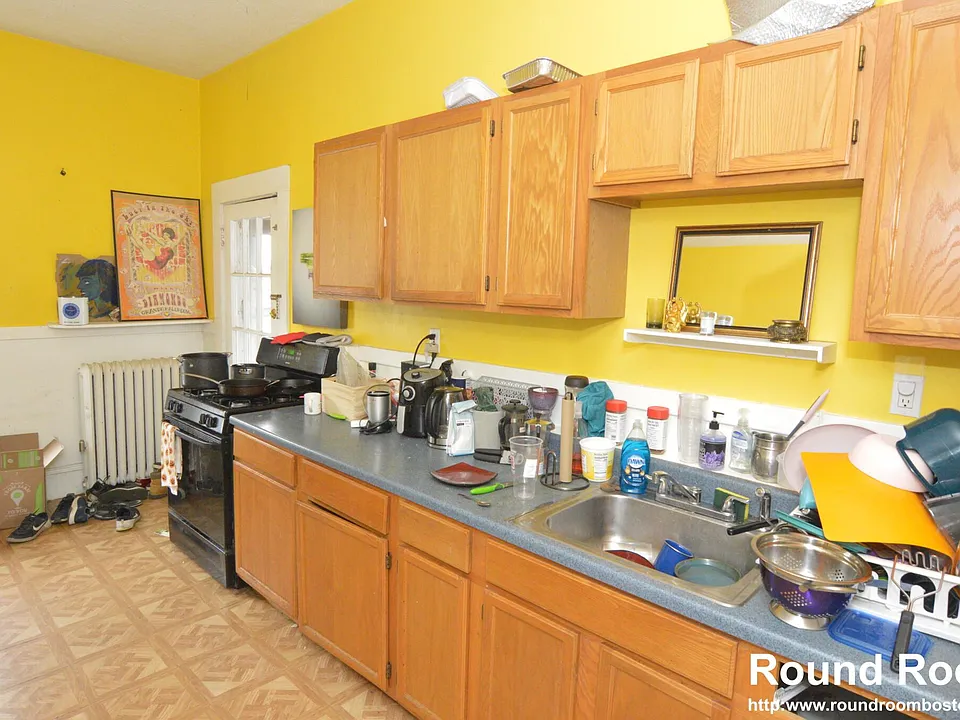 32 Linden St #2