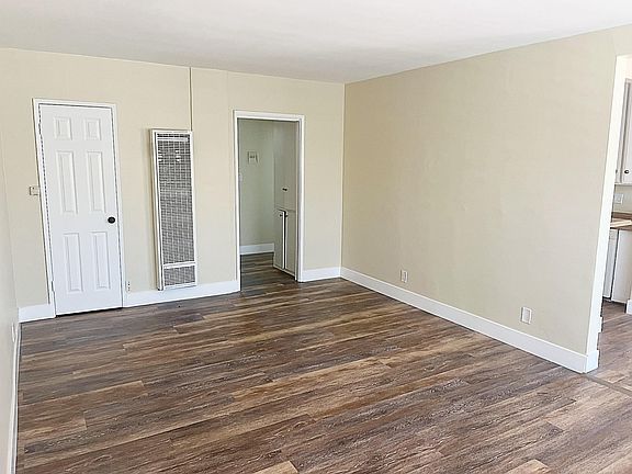 4th image of 2115 Placentia Ave #36