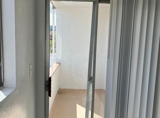 17830 Magnolia Blvd APT 10, Encino, CA 91316