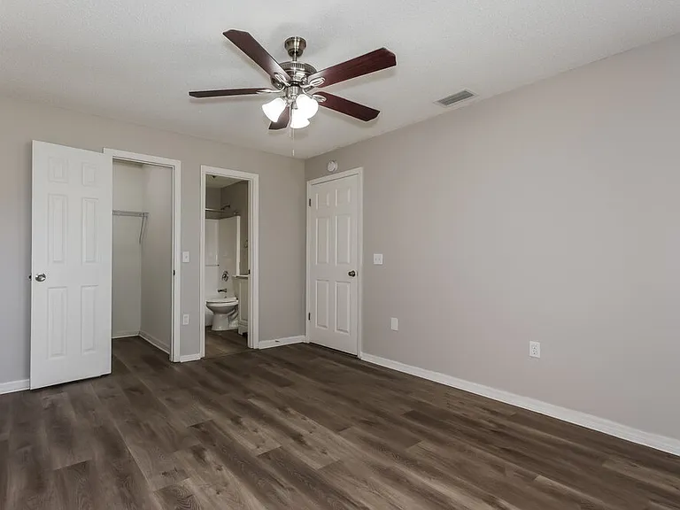 8308 Hedgeway Pl — Photo 9