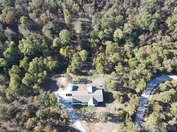 26700 E 300th Rd, Big Cabin, OK 74332