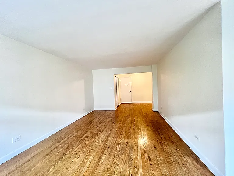 2813 Coyle St #407 — Photo 3