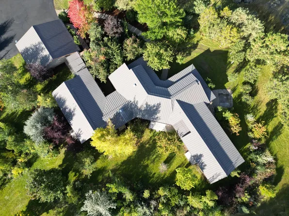 75 Sterling Dr, Bellevue, ID 83313