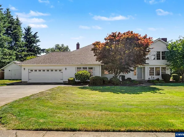 843 SE Church St, Sublimity, OR 97385
