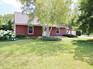 1651 Berkshire Dr, Green Bay, WI 54313