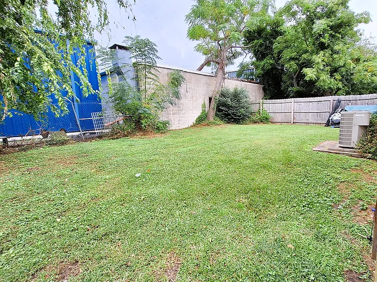 2429 Arkansas Ave — Photo 1