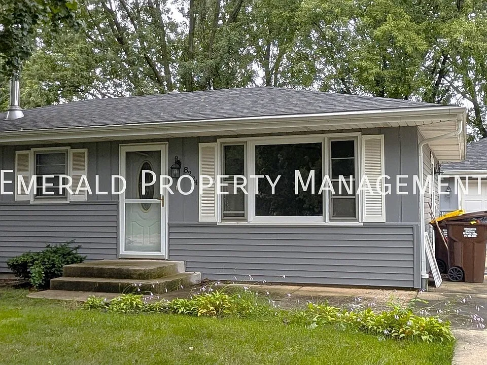 8224 Scott Ln