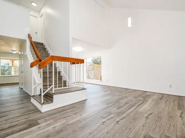 15415 Lindita Dr, Houston, TX 77083