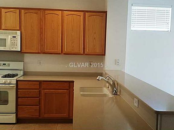 5th image of 2423 Eagle Harbor Dr