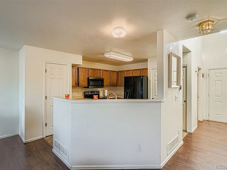 1159 S Waco St #C — Photo 8