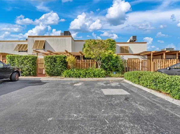 1758 SW 131st Place Cir S, Miami, FL 33175