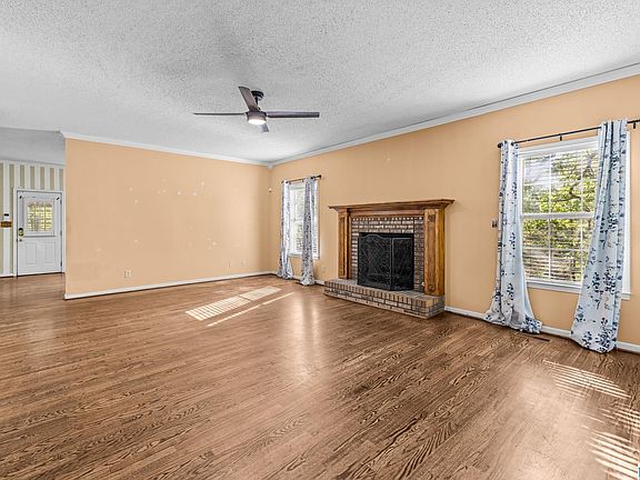4th image of 6050 Coleman Lake Rd